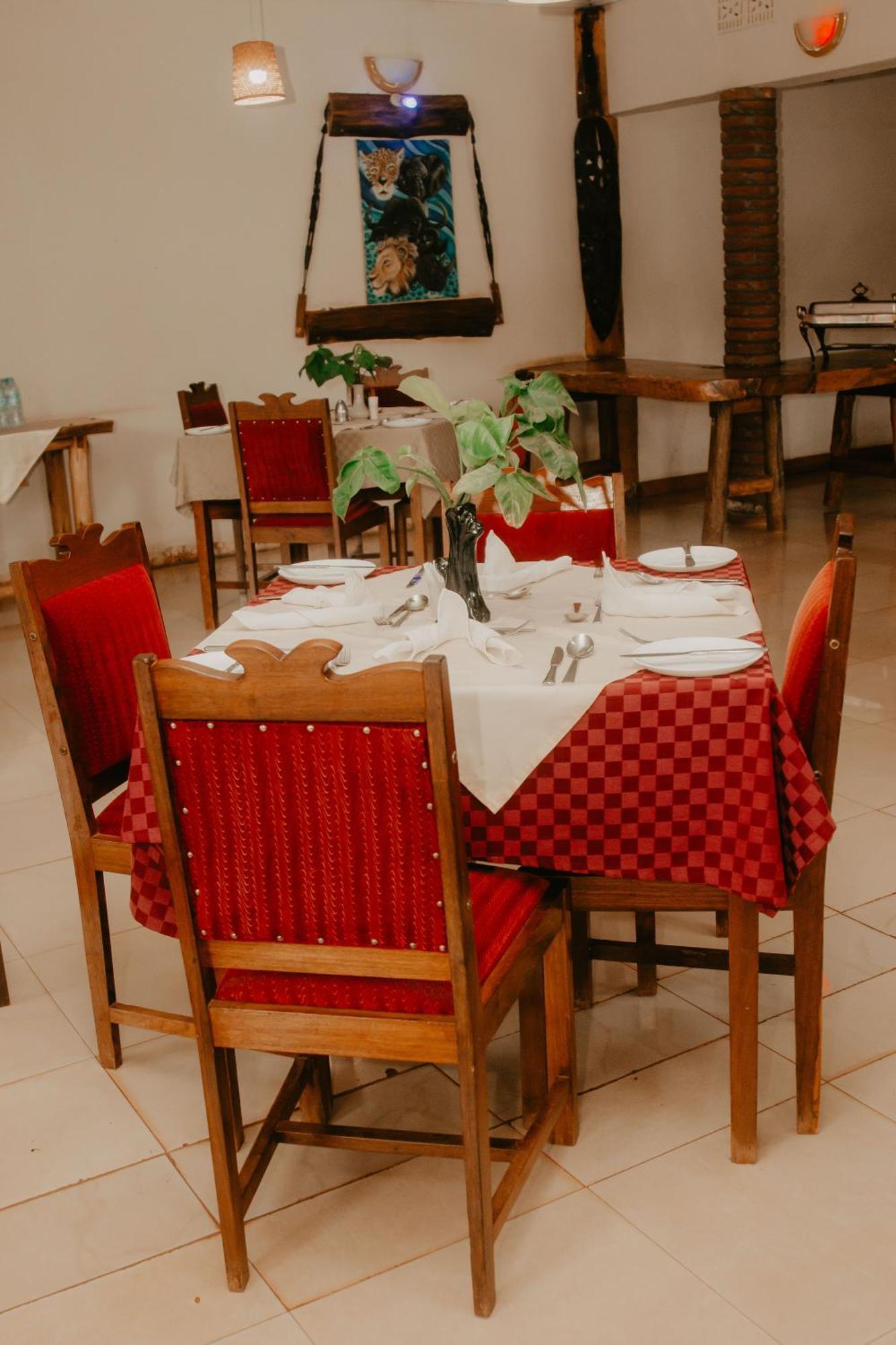 Ngorongoro Camp And Lodge คาราทู ภายนอก รูปภาพ